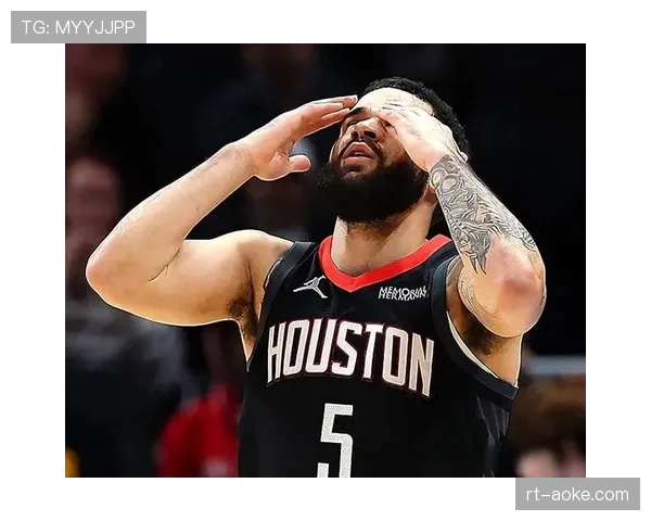 火箭132-101大胜灰熊，史密斯赛前代表全队向主场球迷致意